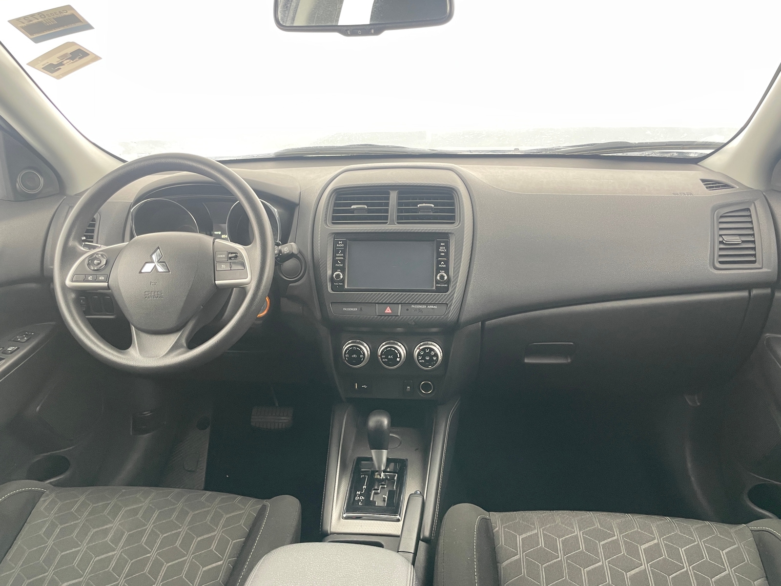 Thumbnail: 2022 Mitsubishi Outlander Sport - 3