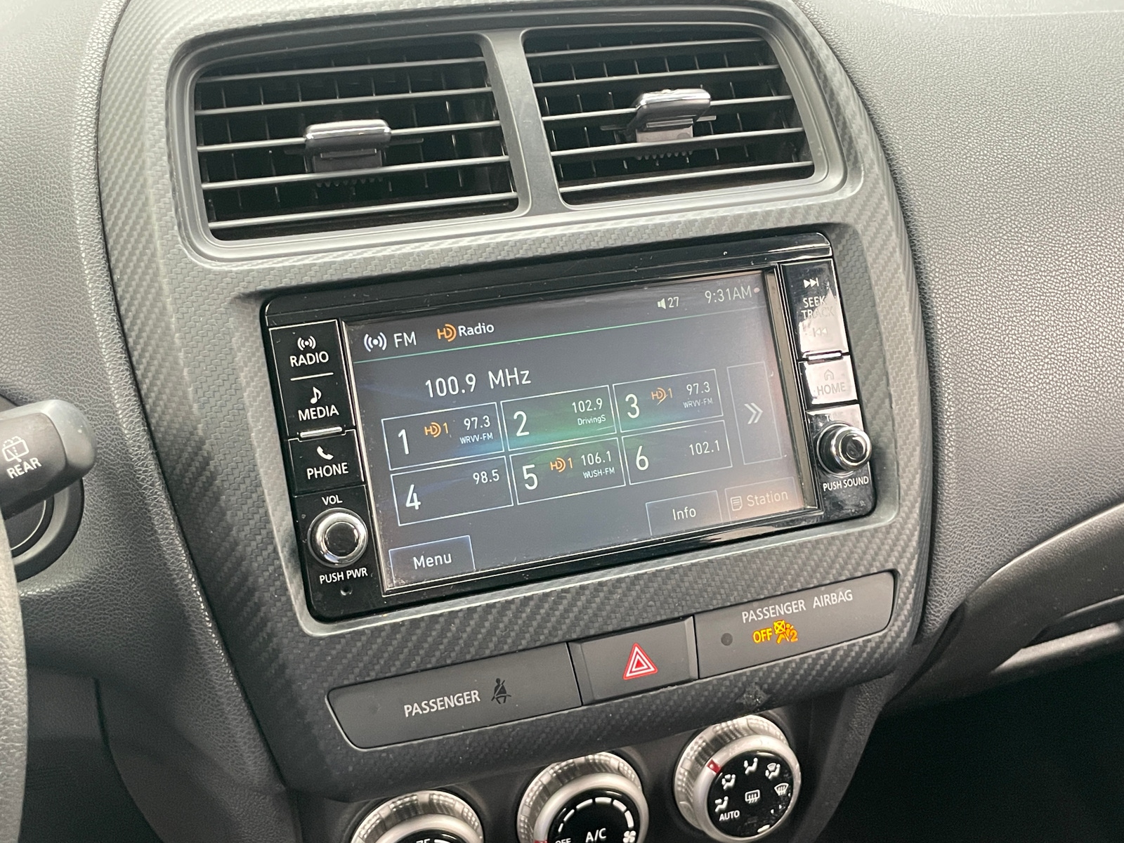 Thumbnail: 2022 Mitsubishi Outlander Sport - 4