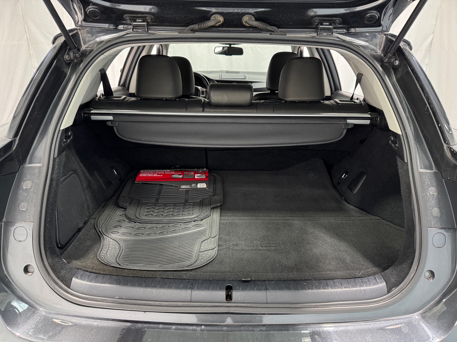 Thumbnail: 2011 Lexus CT - 6