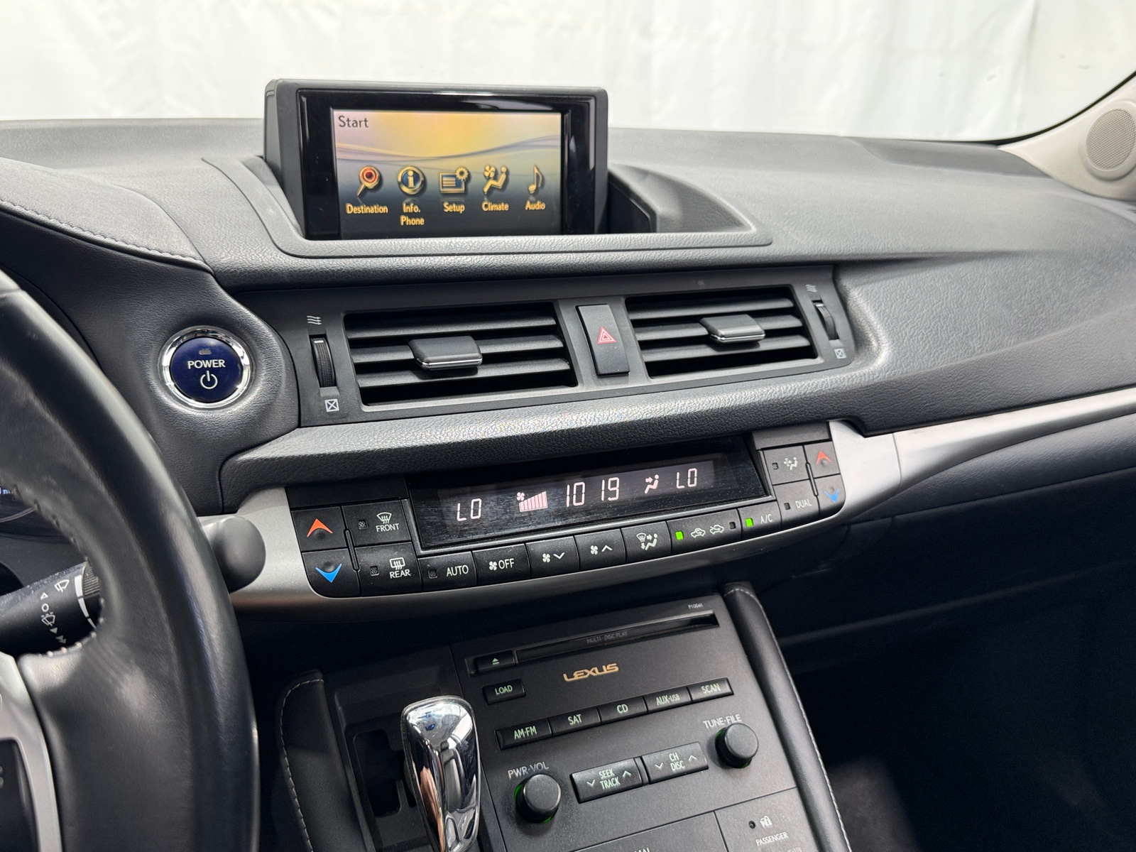 Thumbnail: 2011 Lexus CT - 3