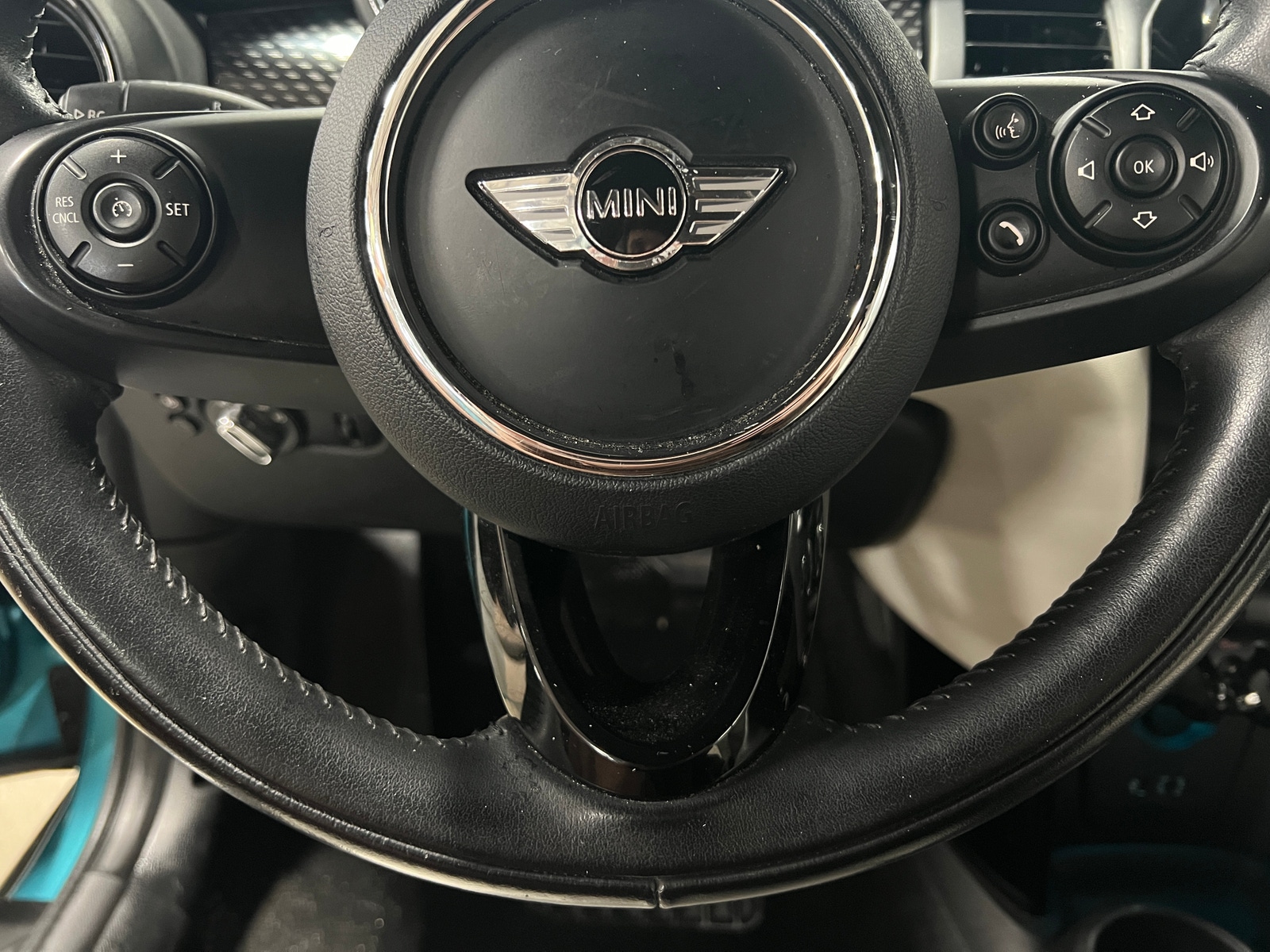 Thumbnail: 2017 MINI Cooper Convertible - 4