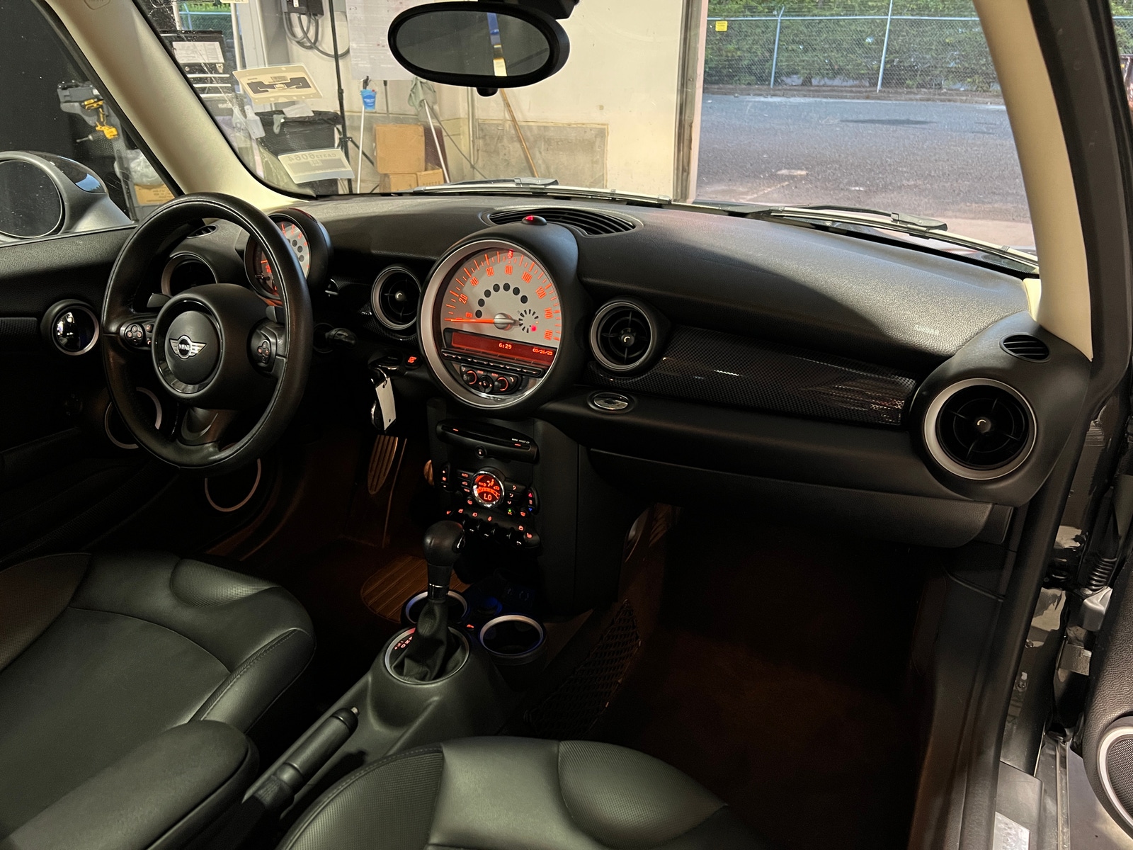 Thumbnail: 2014 MINI Cooper Clubman - 2