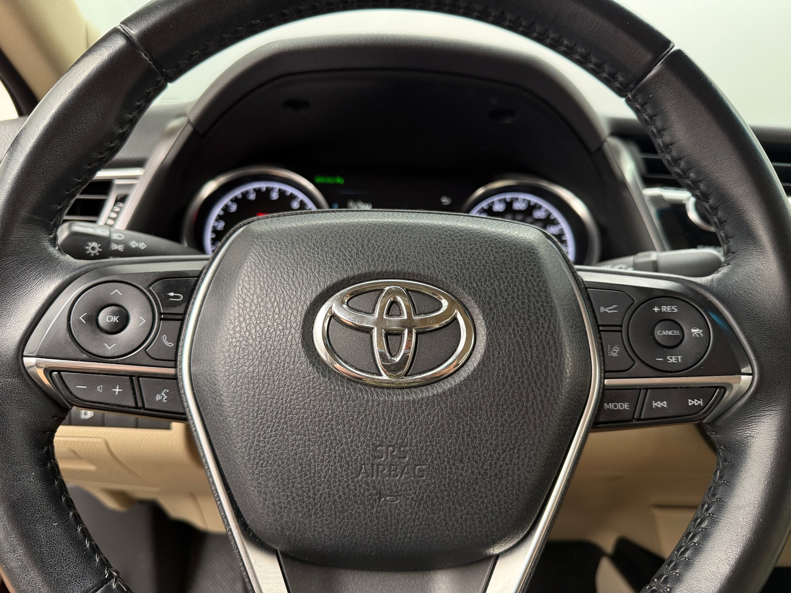 Thumbnail: 2018 Toyota Camry - 5