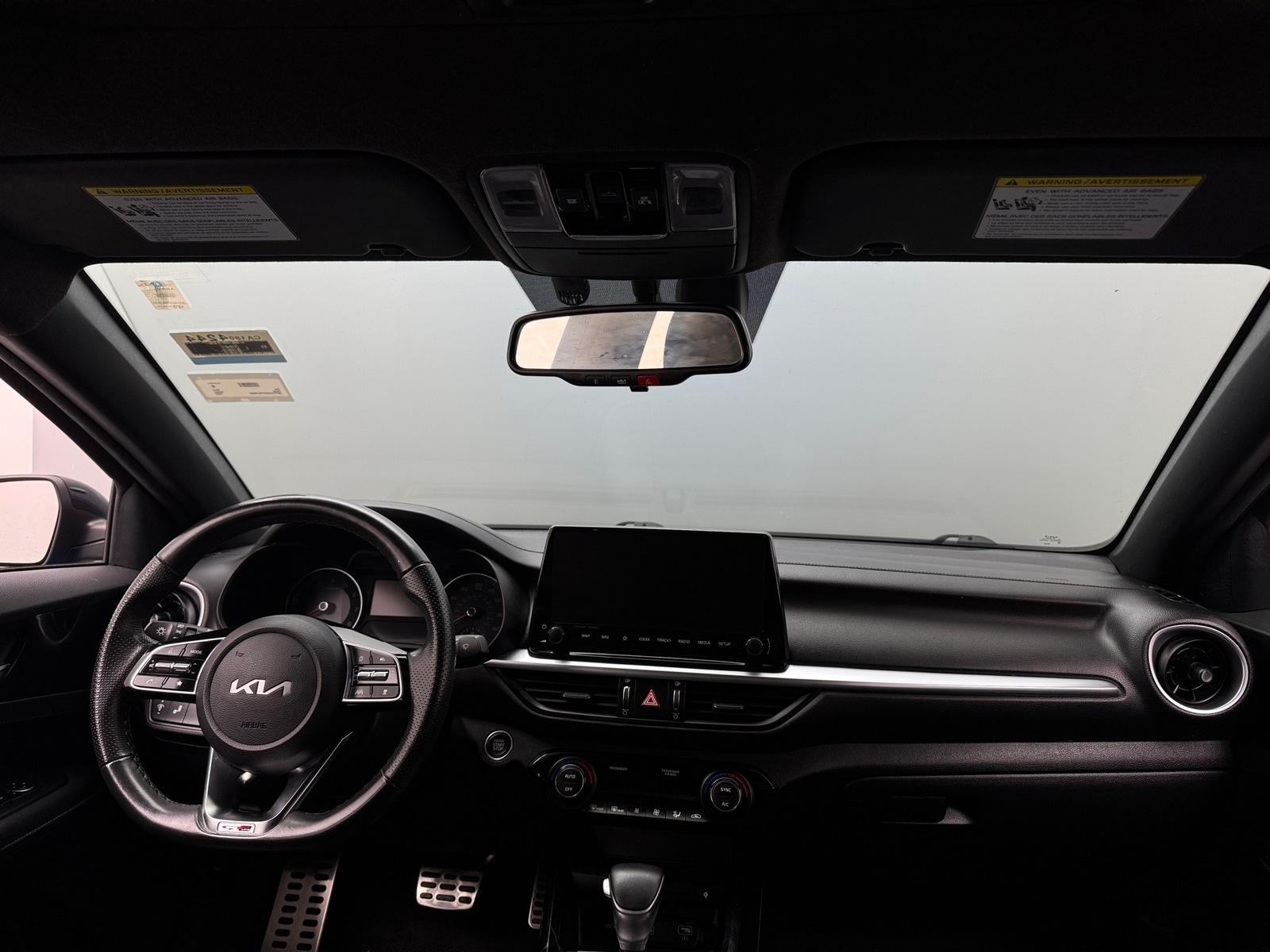 Thumbnail: 2023 Kia Forte - 3