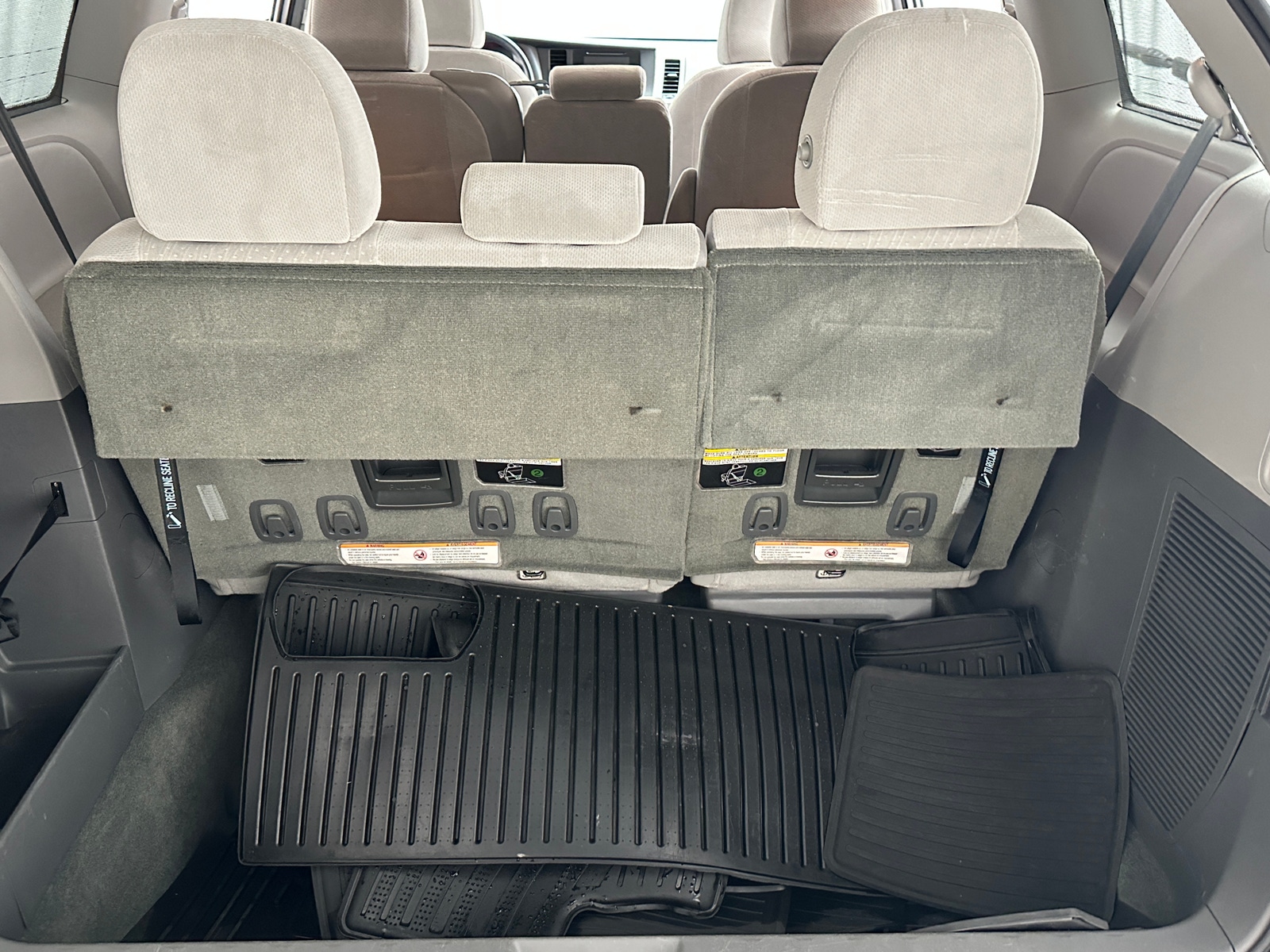 Thumbnail: 2017 Toyota Sienna - 7
