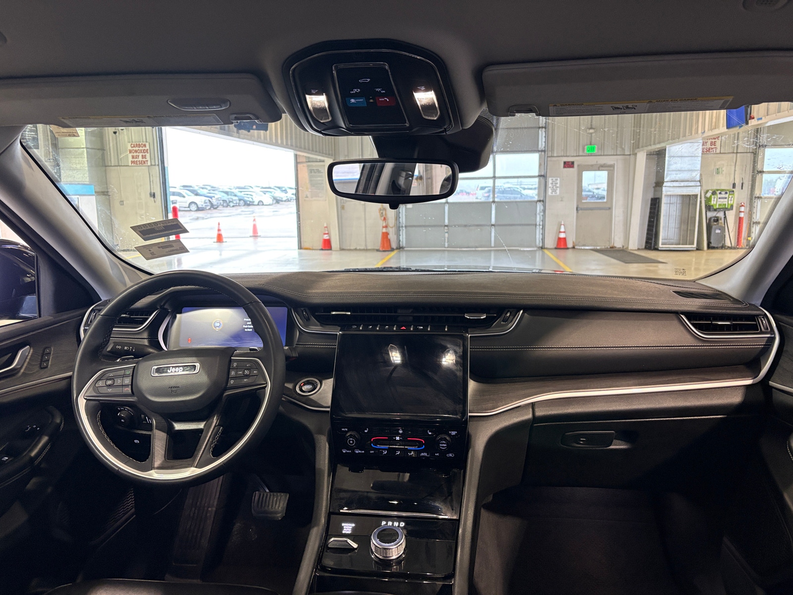 Thumbnail: 2023 Jeep Grand Cherokee L - 2