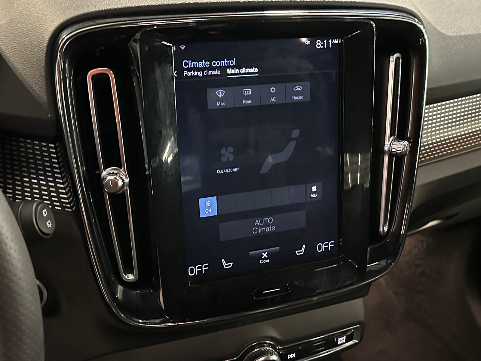 Thumbnail: 2019 Volvo XC40 - 4