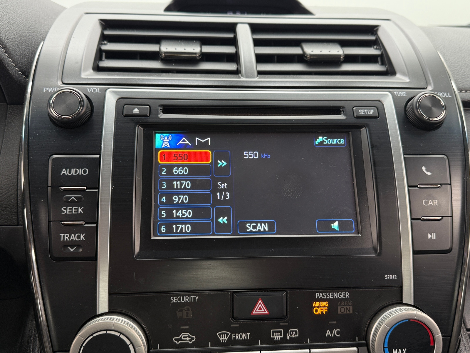 Thumbnail: 2012 Toyota Camry - 4