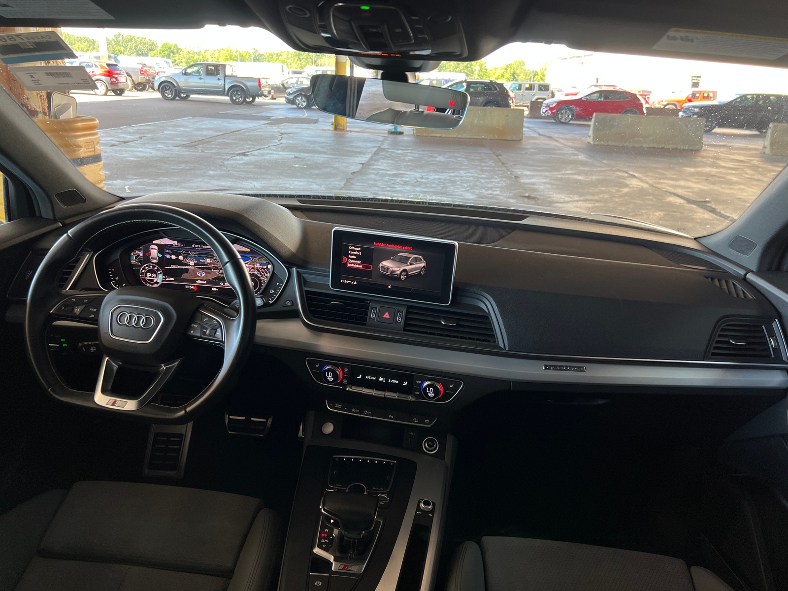 Thumbnail: 2020 Audi SQ5 - 2