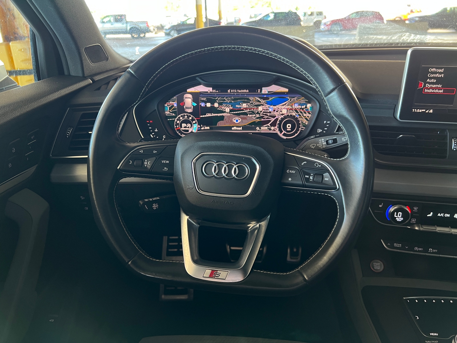 Thumbnail: 2020 Audi SQ5 - 4