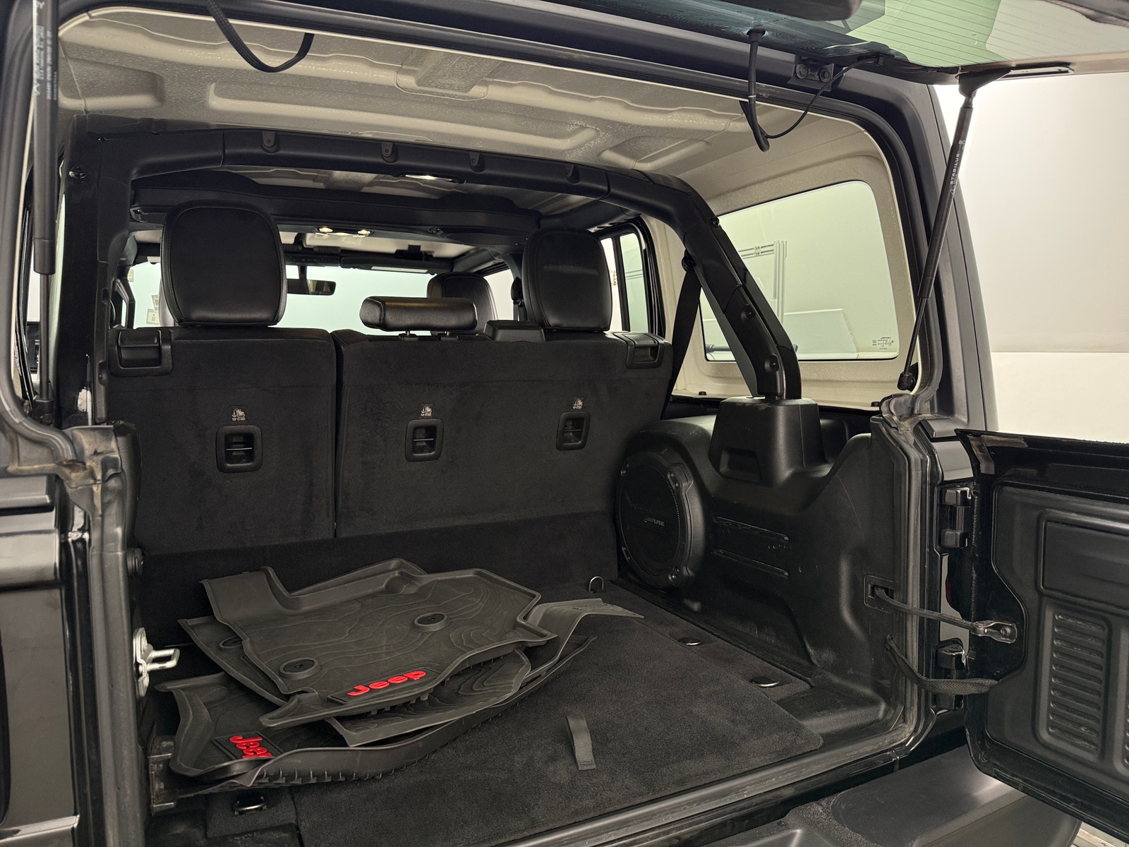 Thumbnail: 2023 Jeep Wrangler - 6
