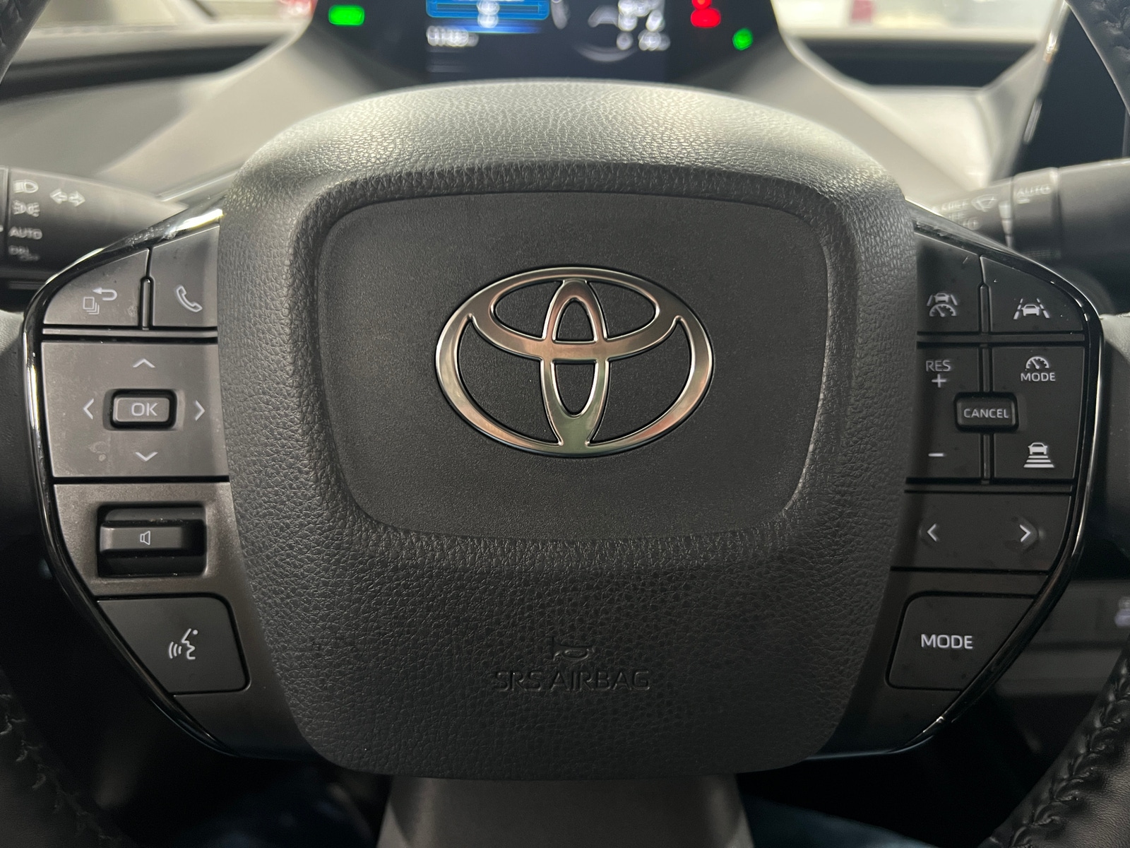 Thumbnail: 2023 Toyota Prius - 4