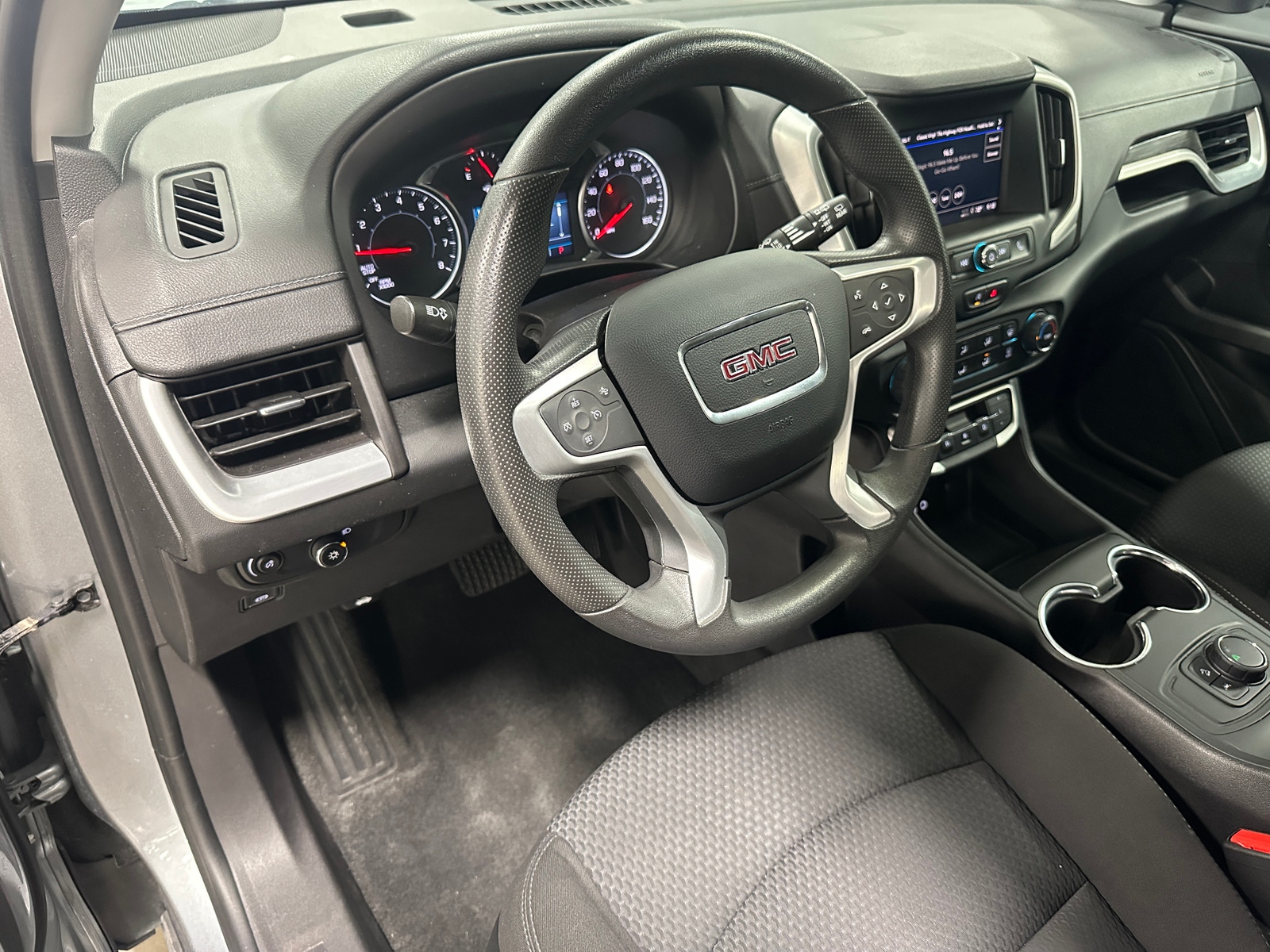 Thumbnail: 2024 GMC Terrain - 3