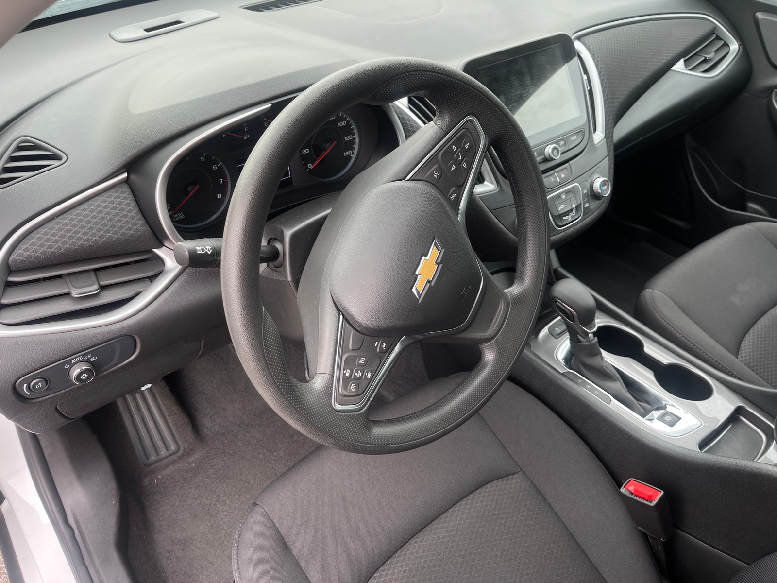 Thumbnail: 2025 Chevrolet Malibu - 3