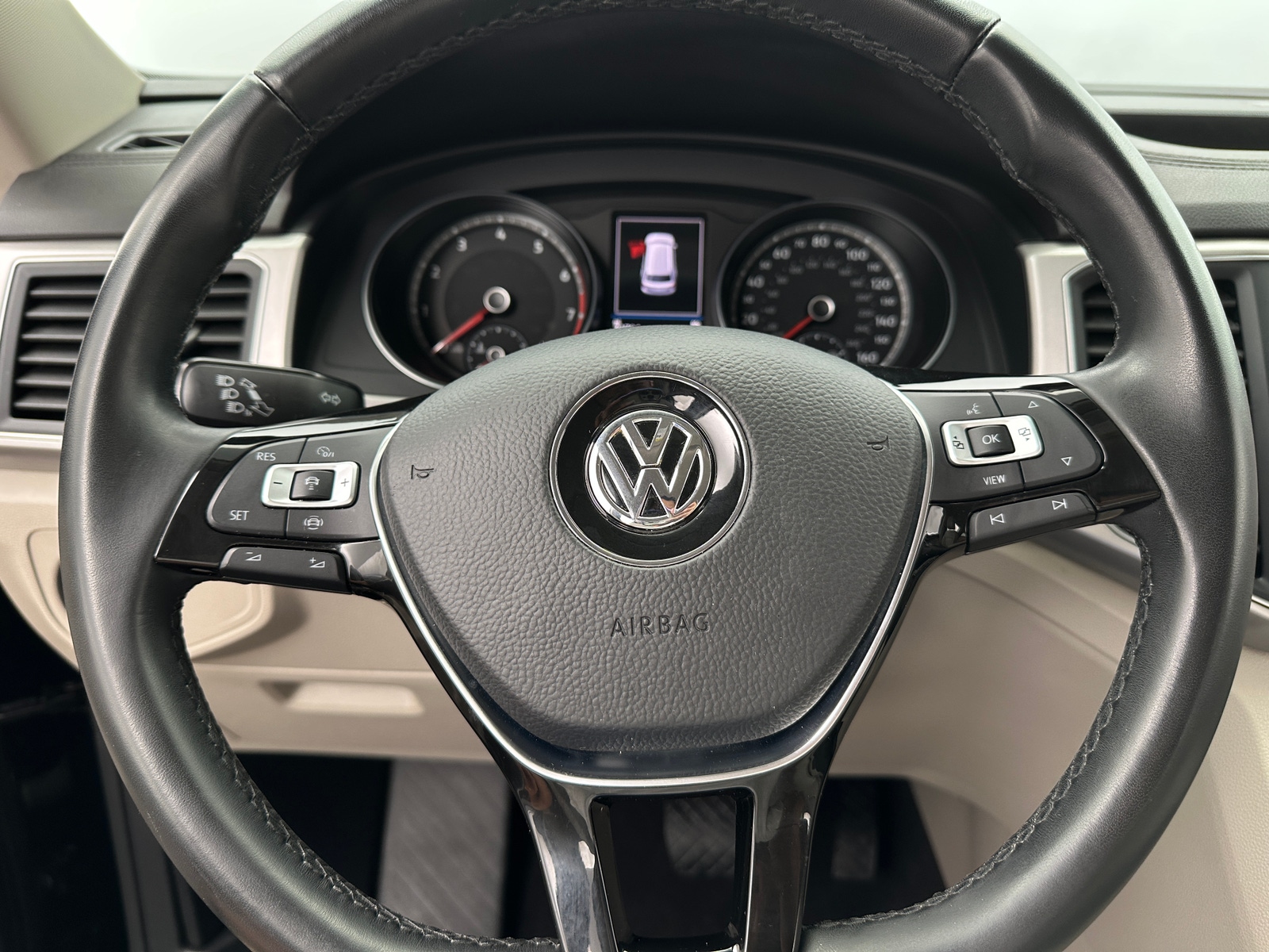 Thumbnail: 2019 Volkswagen Atlas - 4