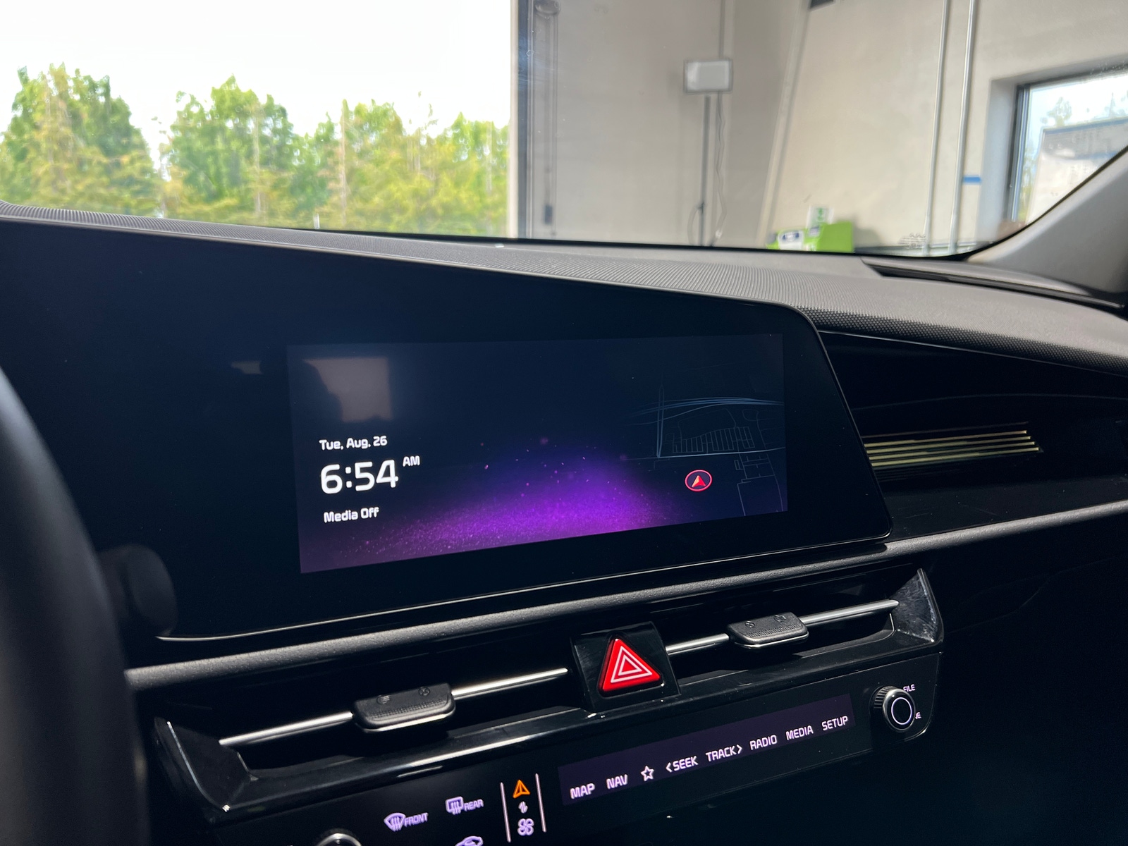 Thumbnail: 2023 Kia Niro - 3