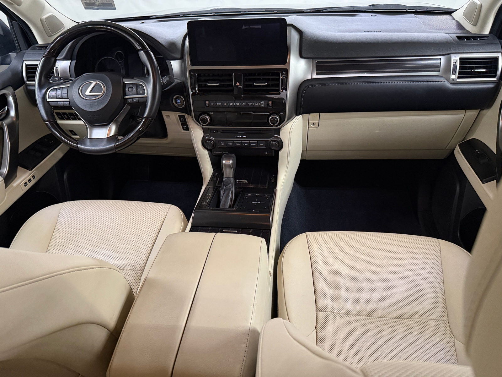 Thumbnail: 2023 Lexus GX - 2