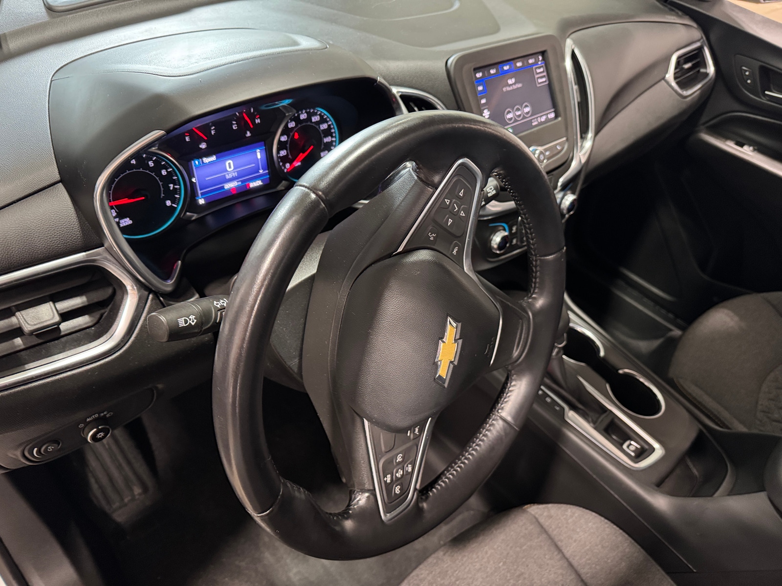 Thumbnail: 2022 Chevrolet Equinox - 3