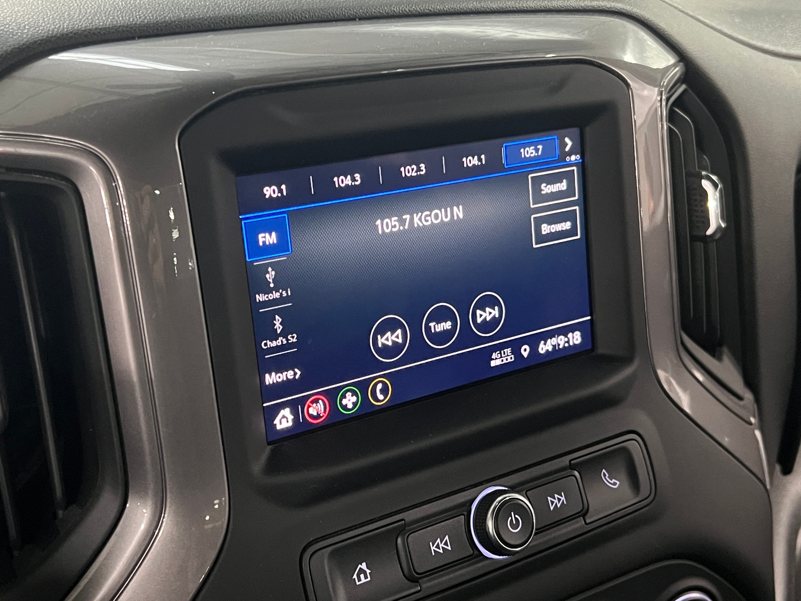 Thumbnail: 2022 Chevrolet Silverado 2500 - 4