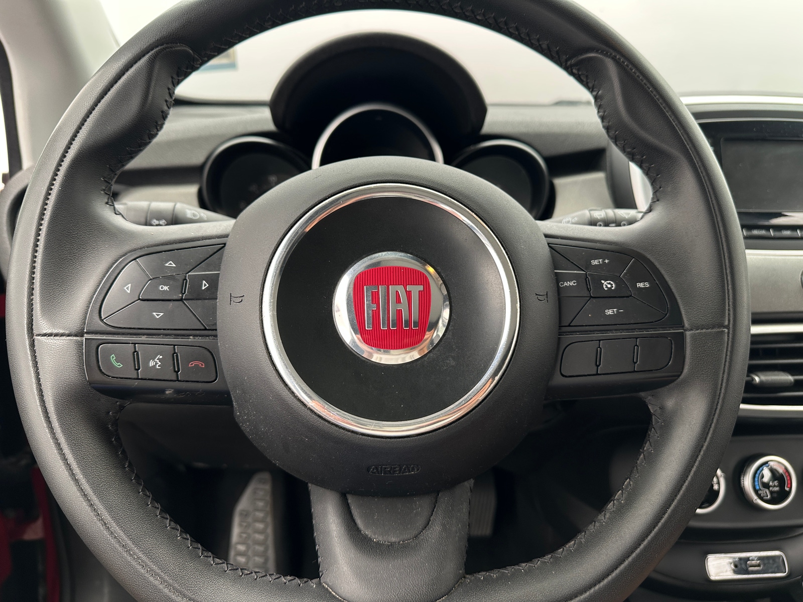 Thumbnail: 2017 Fiat 500X - 5