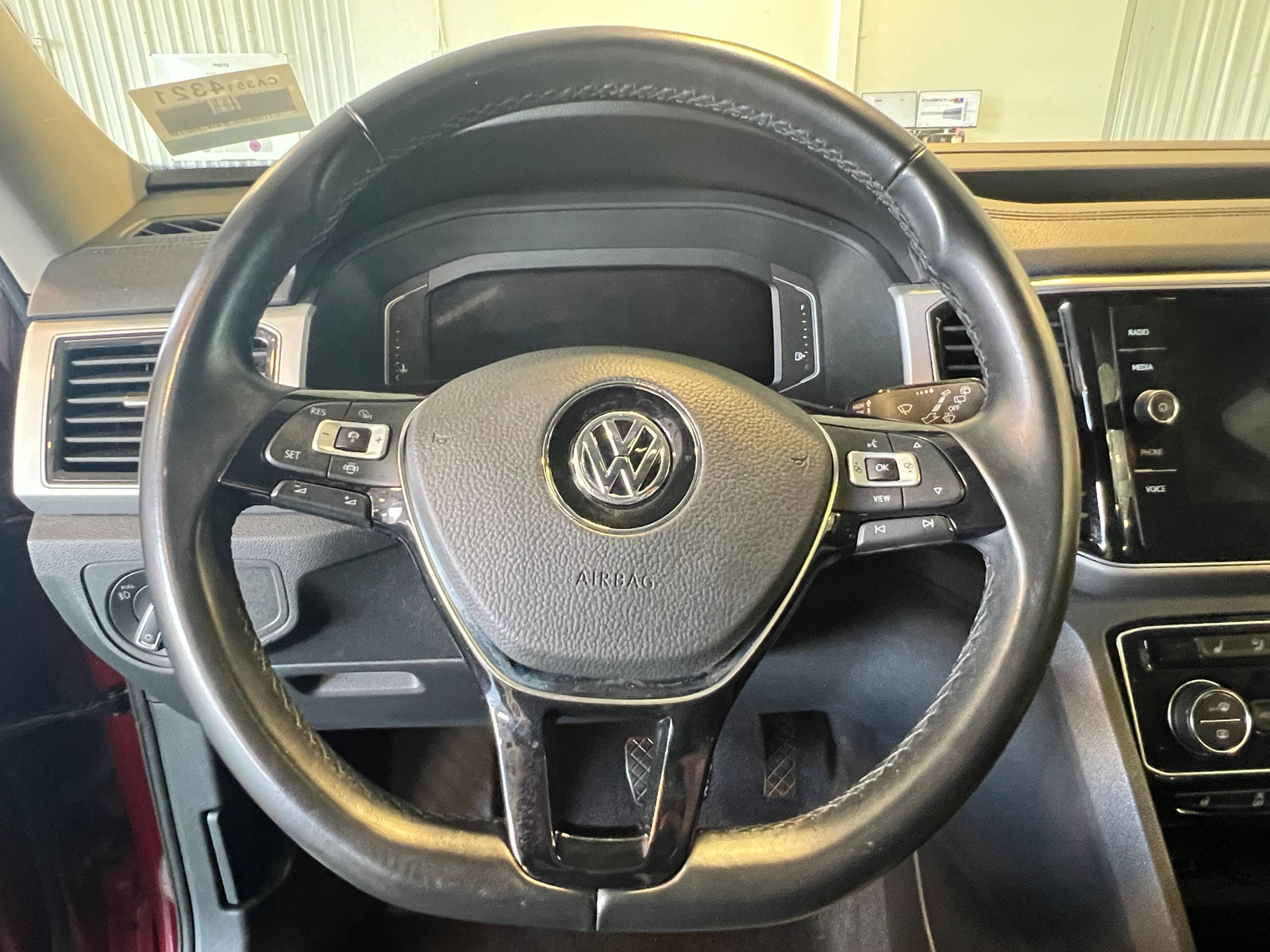 Thumbnail: 2019 Volkswagen Atlas - 4