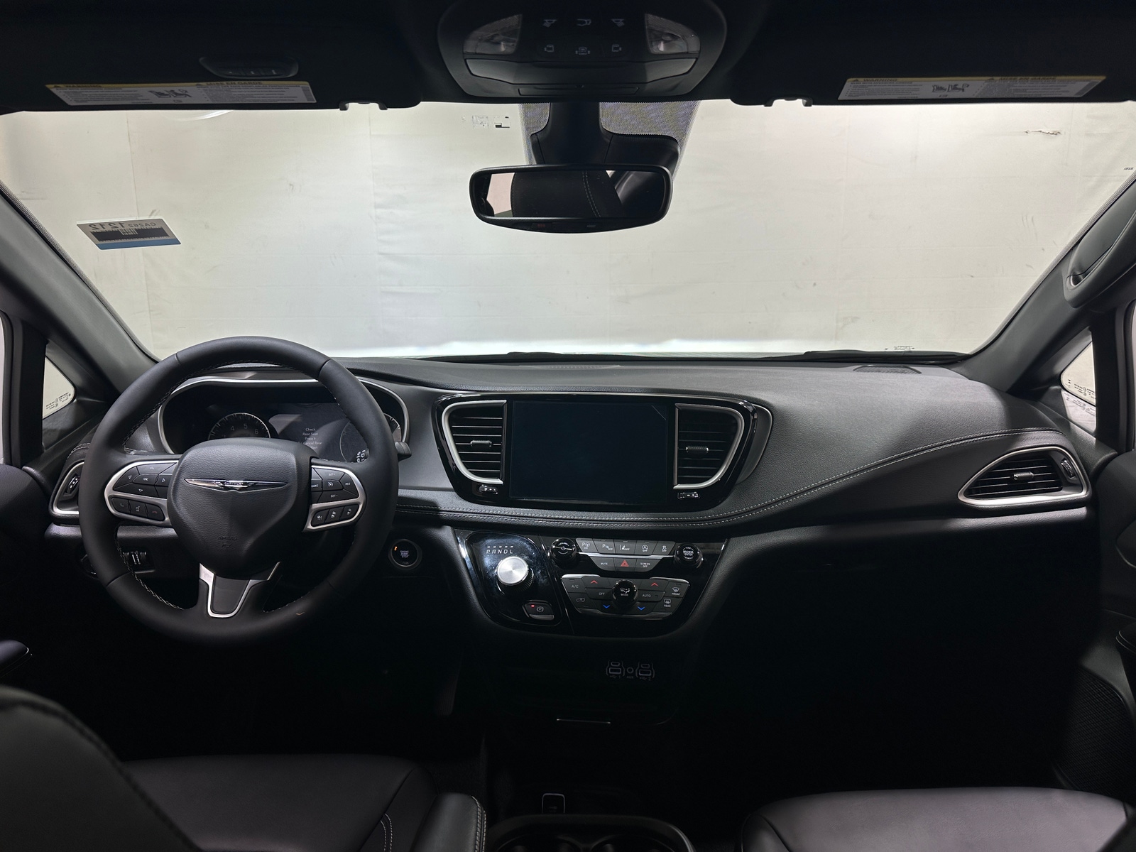 Thumbnail: 2025 Chrysler Pacifica - 2