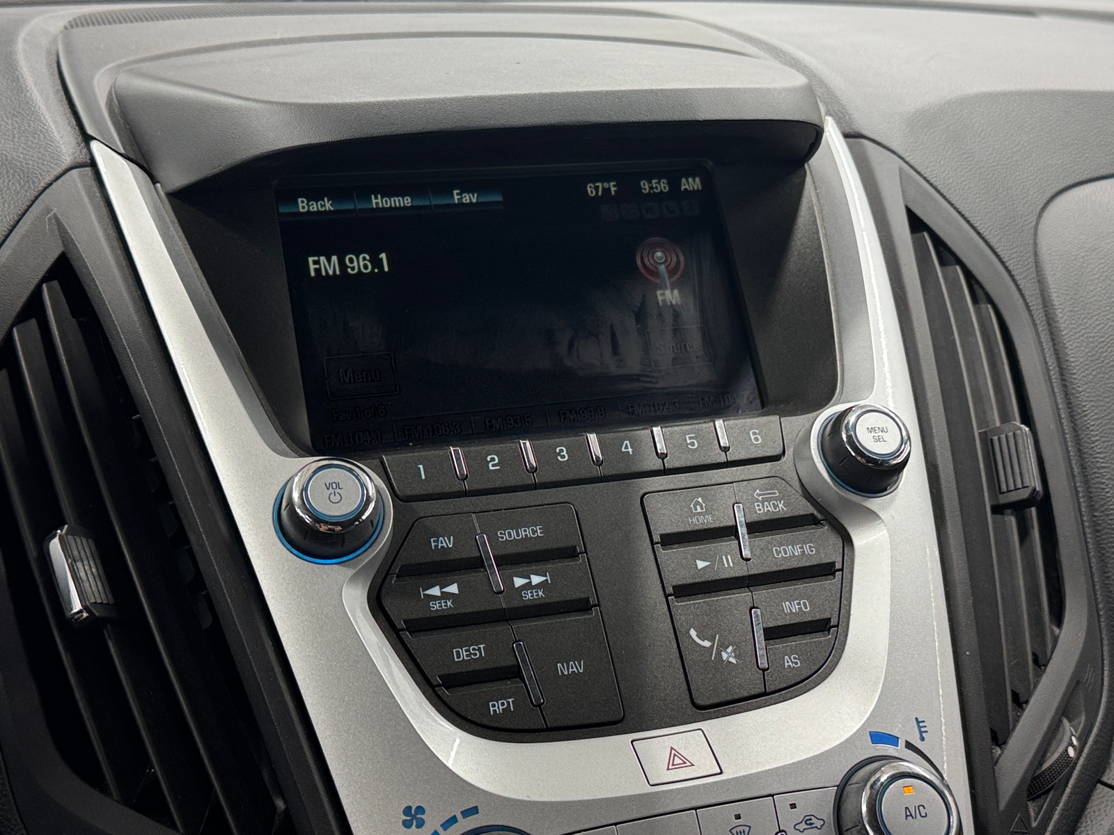 Thumbnail: 2016 Chevrolet Equinox - 3