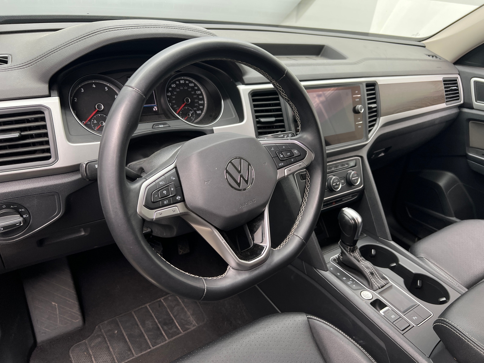 Thumbnail: 2021 Volkswagen Atlas - 4