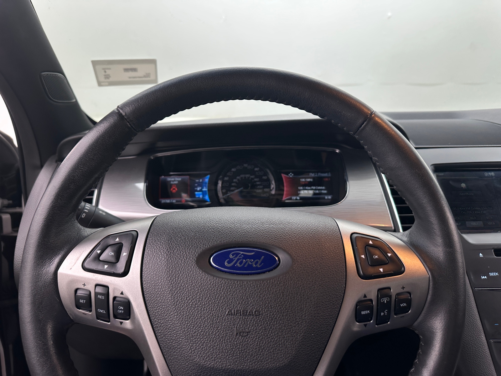 Thumbnail: 2015 Ford Taurus - 4