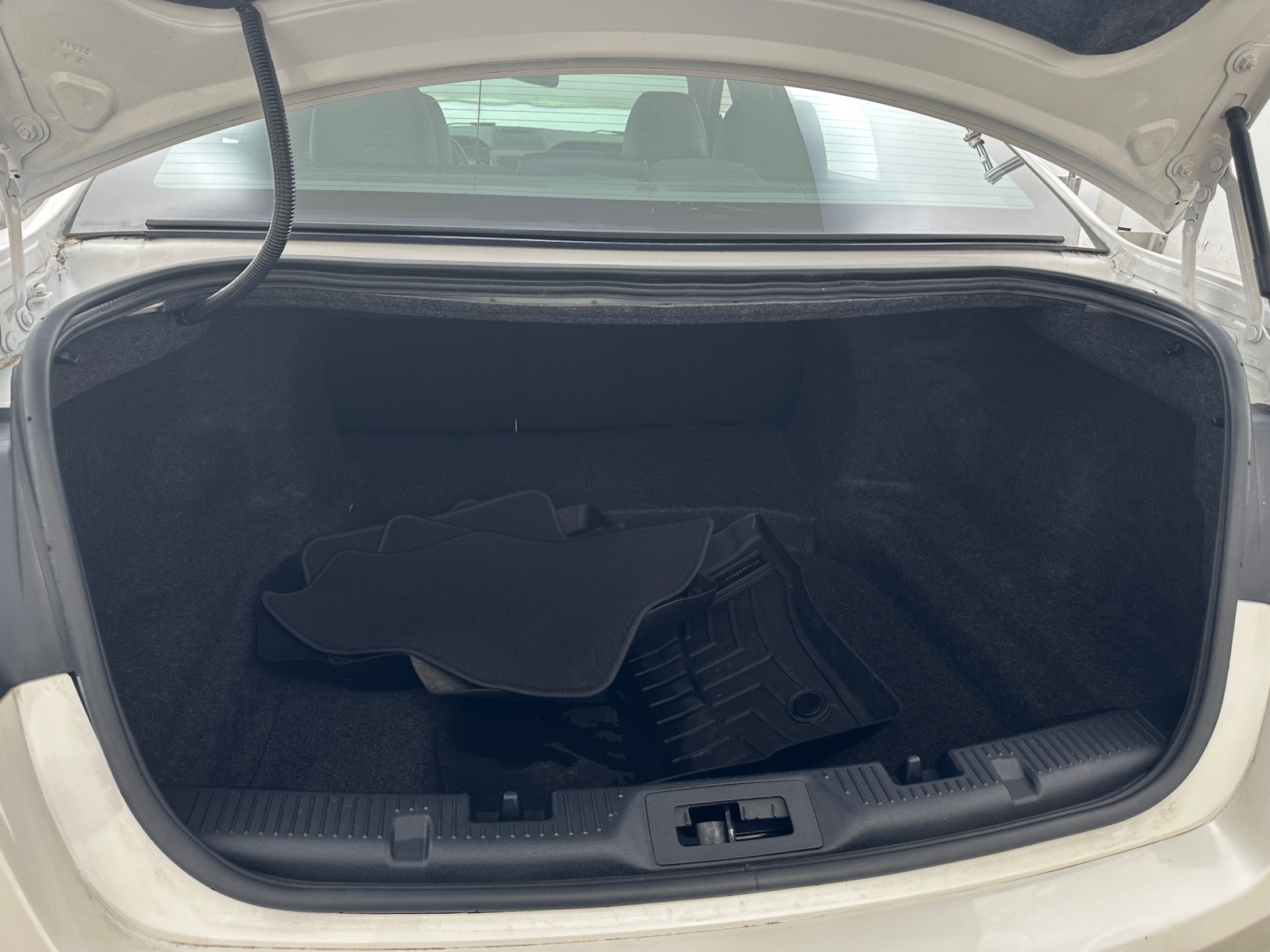 Thumbnail: 2015 Ford Taurus - 6