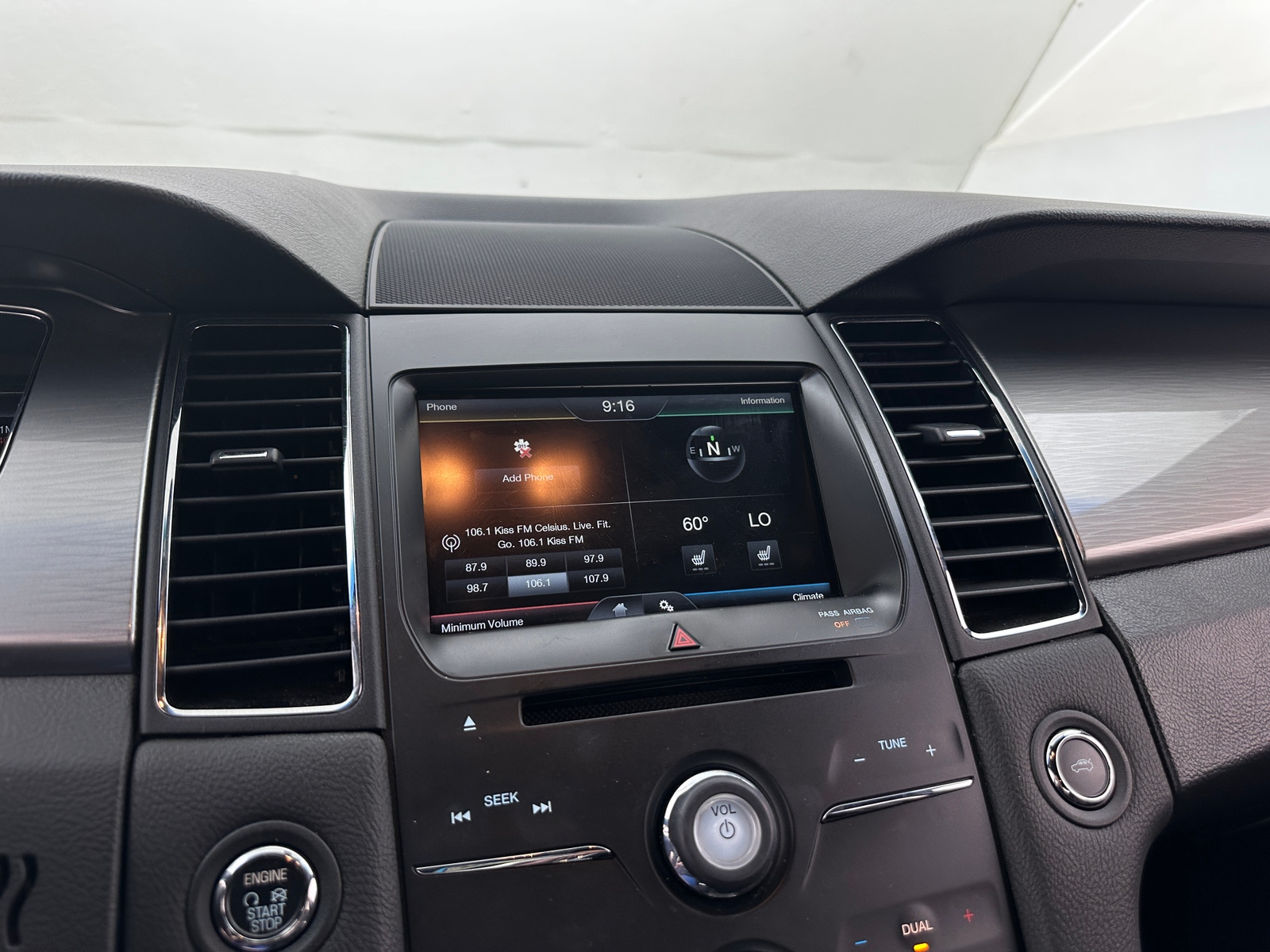 Thumbnail: 2015 Ford Taurus - 3