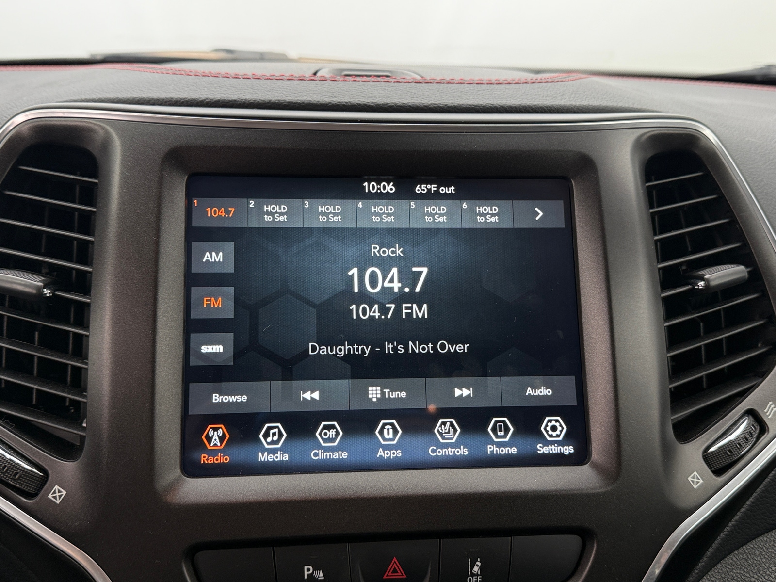 Thumbnail: 2021 Jeep Cherokee - 4