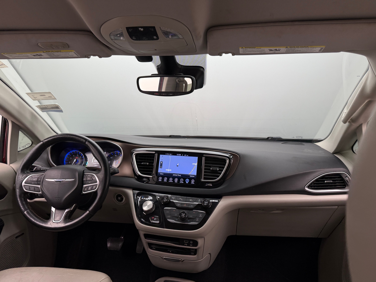 Thumbnail: 2017 Chrysler Pacifica - 2