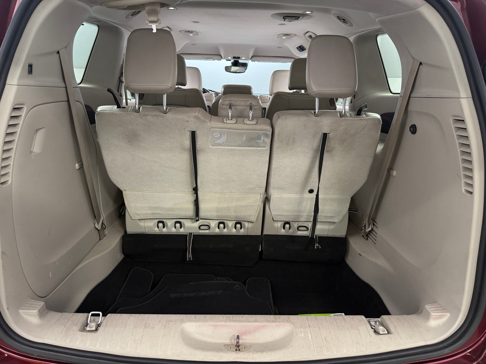 Thumbnail: 2017 Chrysler Pacifica - 6