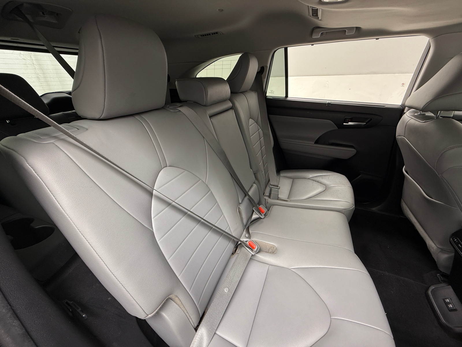 Thumbnail: 2020 Toyota Highlander - 5