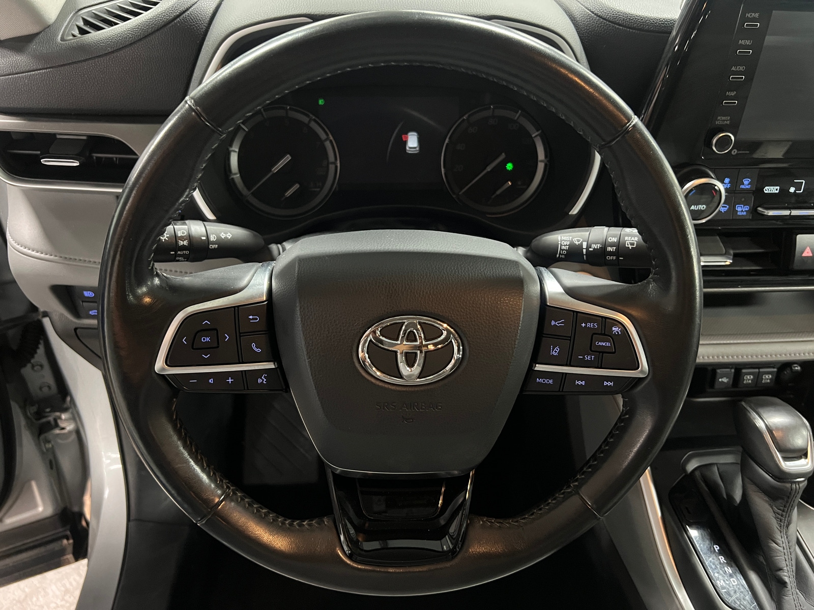 Thumbnail: 2020 Toyota Highlander - 4