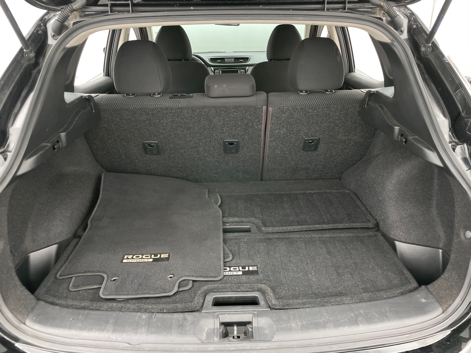 Thumbnail: 2019 Nissan Rogue Sport - 7