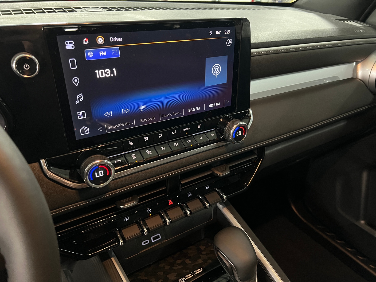 Thumbnail: 2024 Chevrolet Colorado - 4
