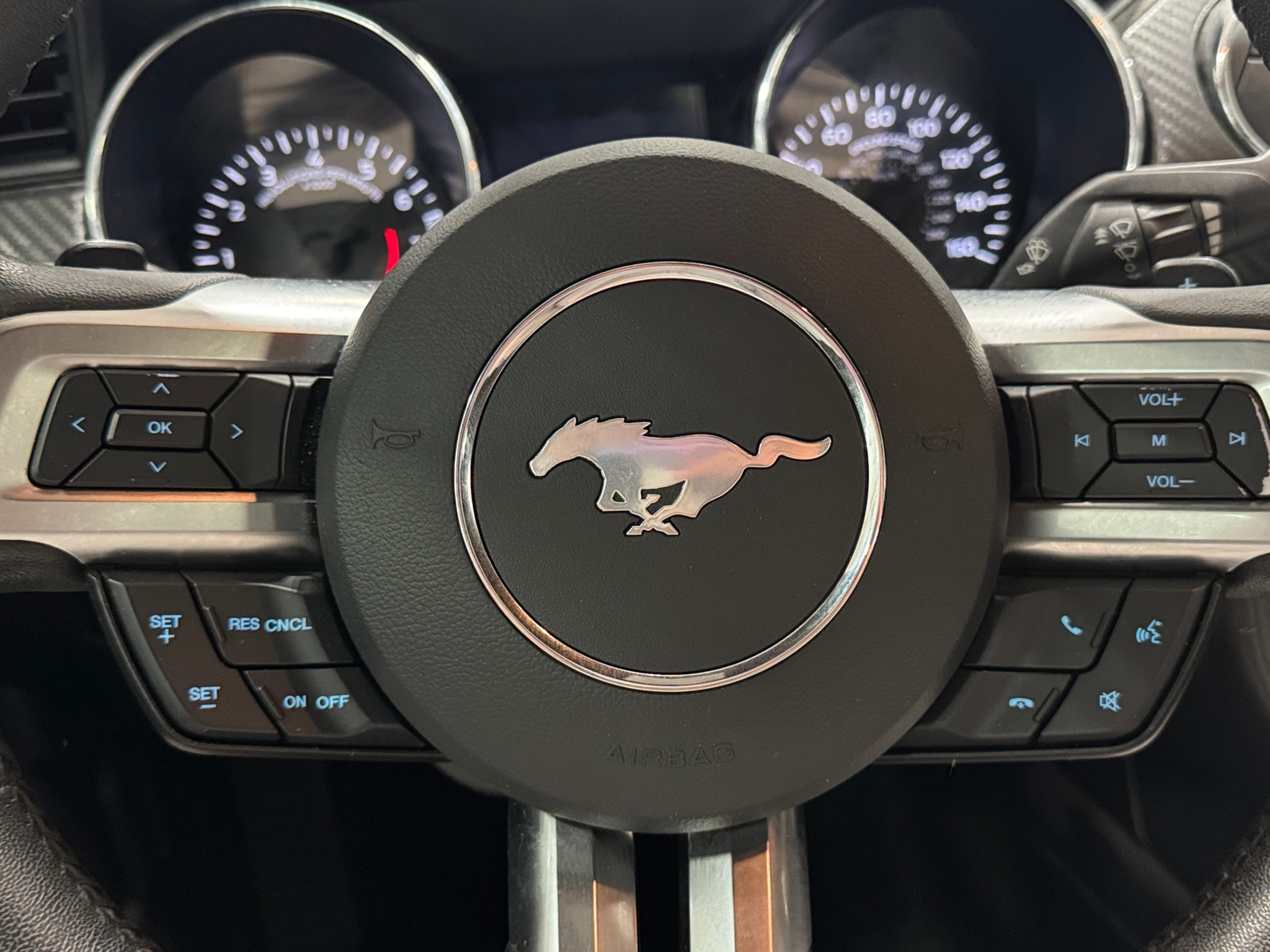 Thumbnail: 2017 Ford Mustang - 4