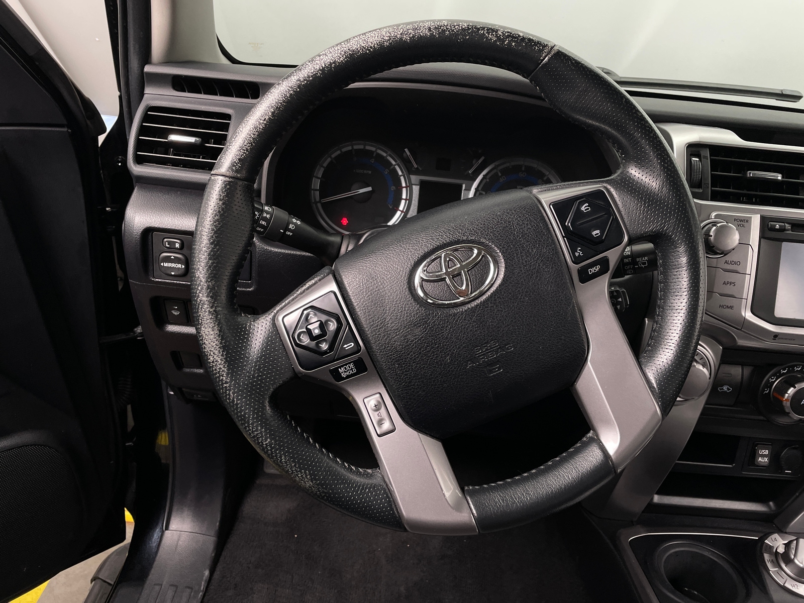 Thumbnail: 2016 Toyota 4Runner - 5