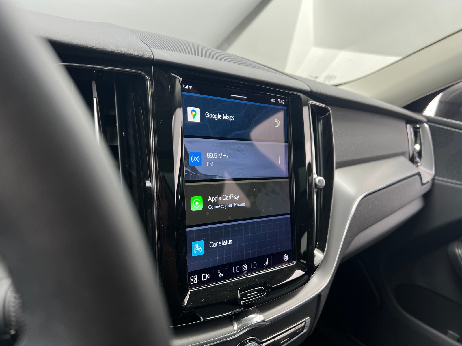 Thumbnail: 2022 Volvo XC60 - 4