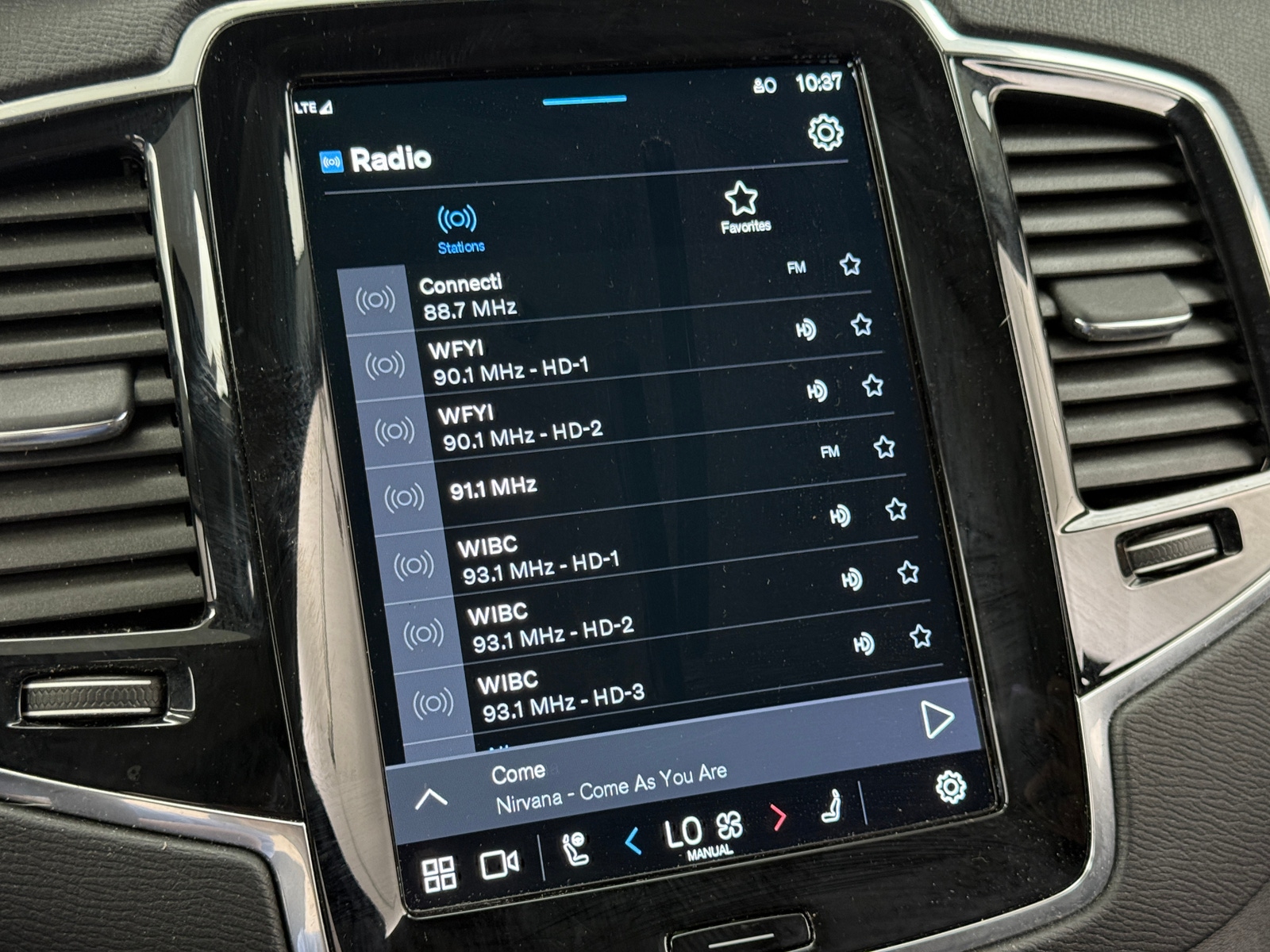 Thumbnail: 2023 Volvo XC90 - 3