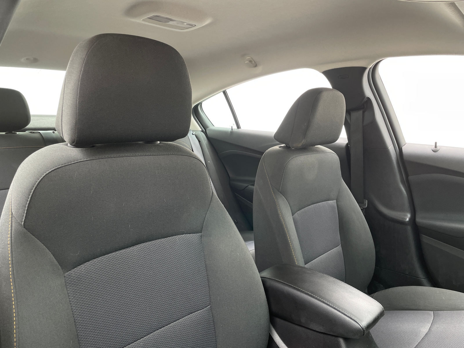 Thumbnail: 2018 Chevrolet Cruze - 2