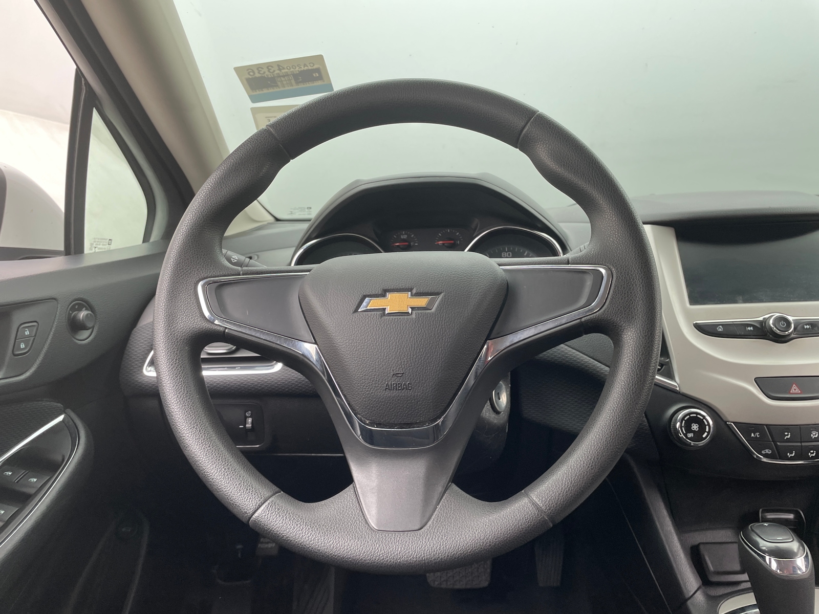 Thumbnail: 2018 Chevrolet Cruze - 5