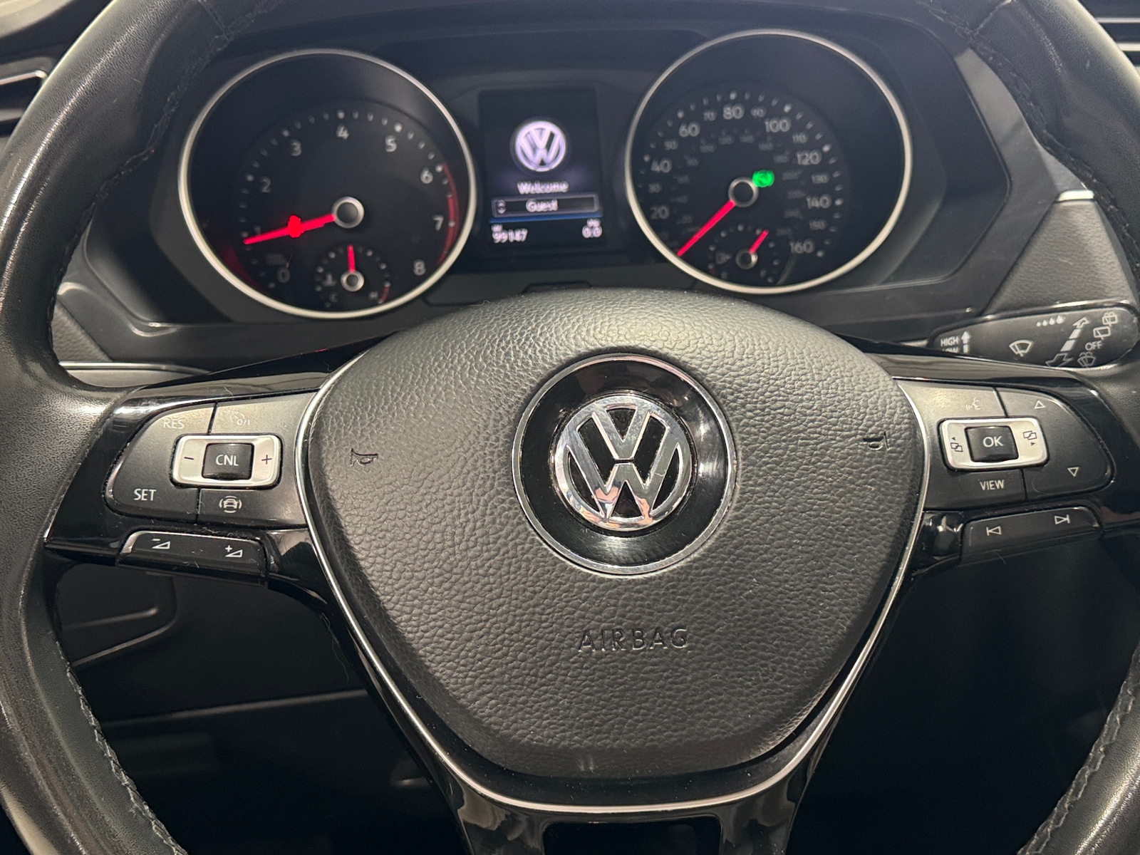 Thumbnail: 2020 Volkswagen Tiguan - 4