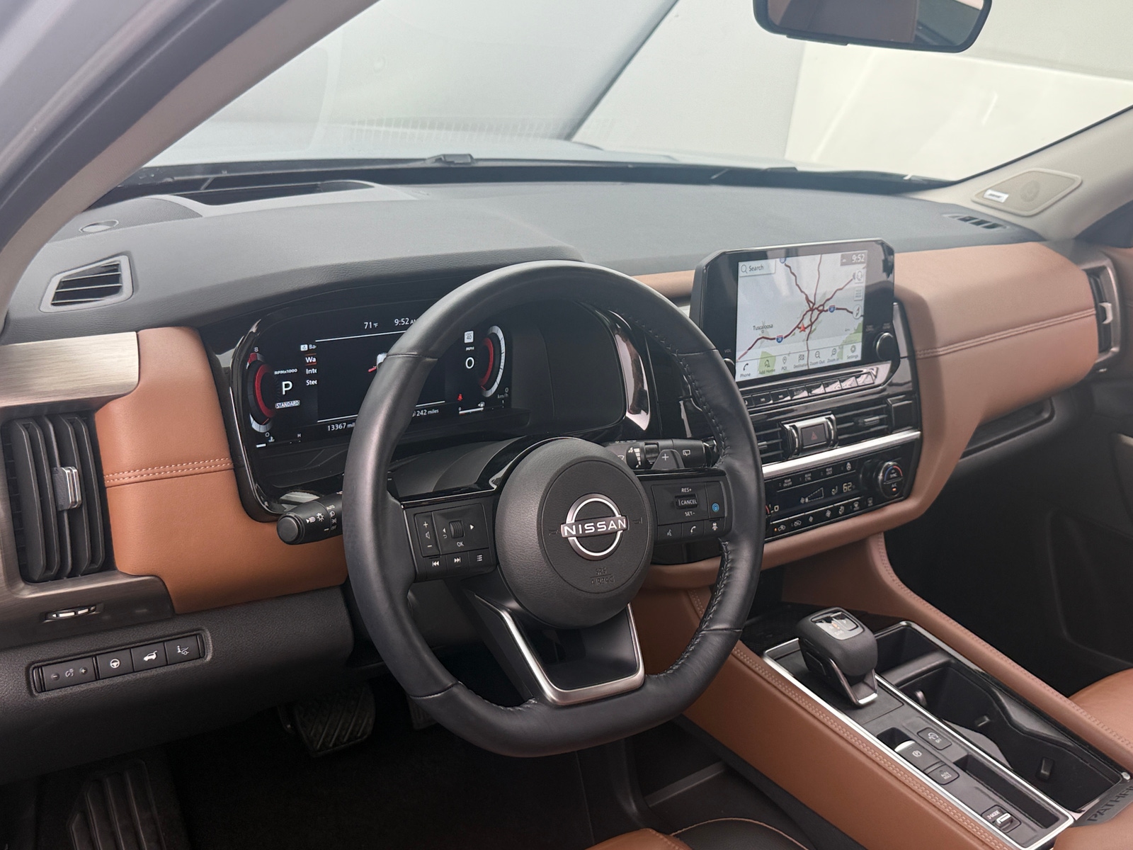 Thumbnail: 2024 Nissan Pathfinder - 3