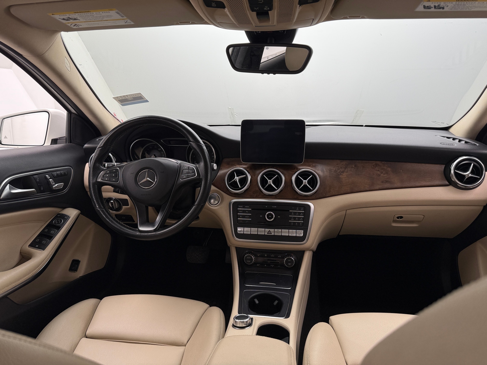 Thumbnail: 2019 Mercedes-Benz GLA - 2
