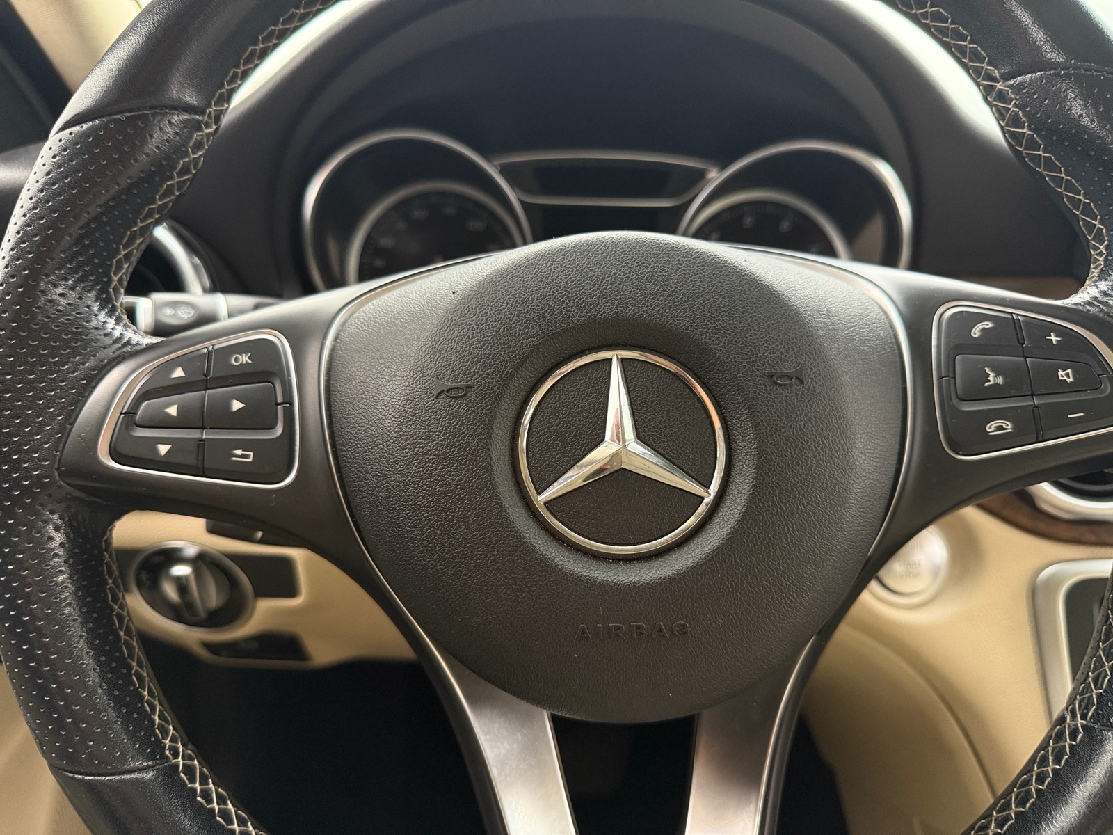 Thumbnail: 2019 Mercedes-Benz GLA - 4