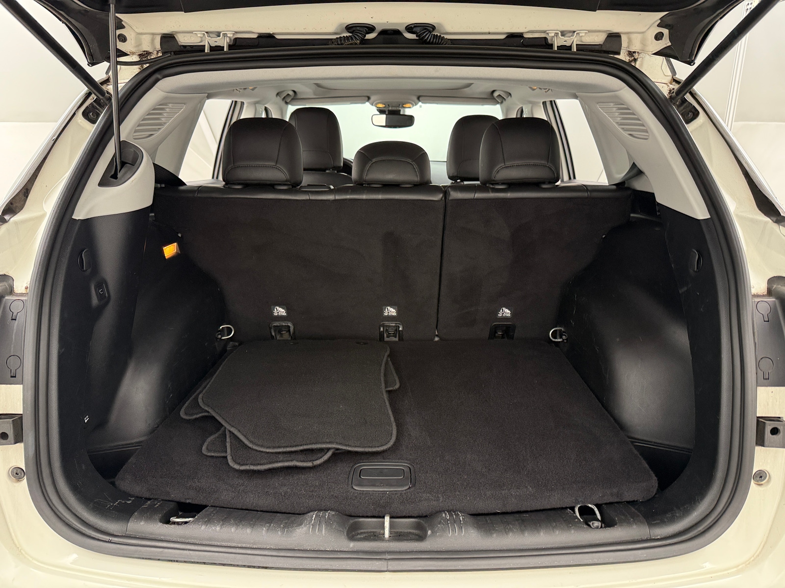 Thumbnail: 2019 Jeep Compass - 6