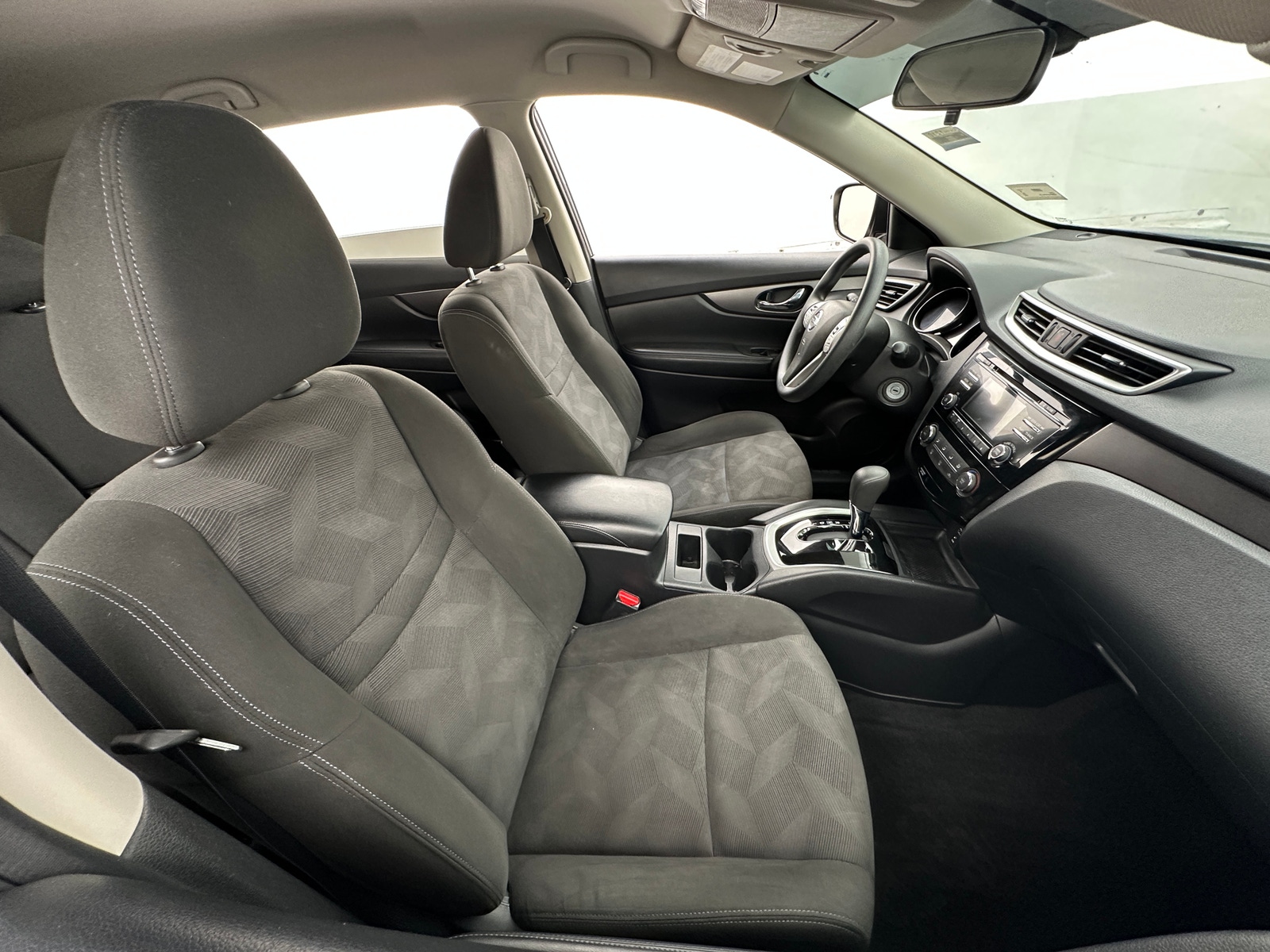 Thumbnail: 2016 Nissan Rogue - 2